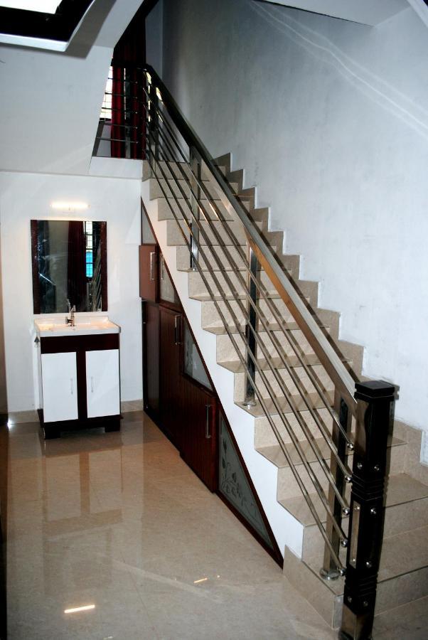 Nice Villa Irimbranallur Exterior photo
