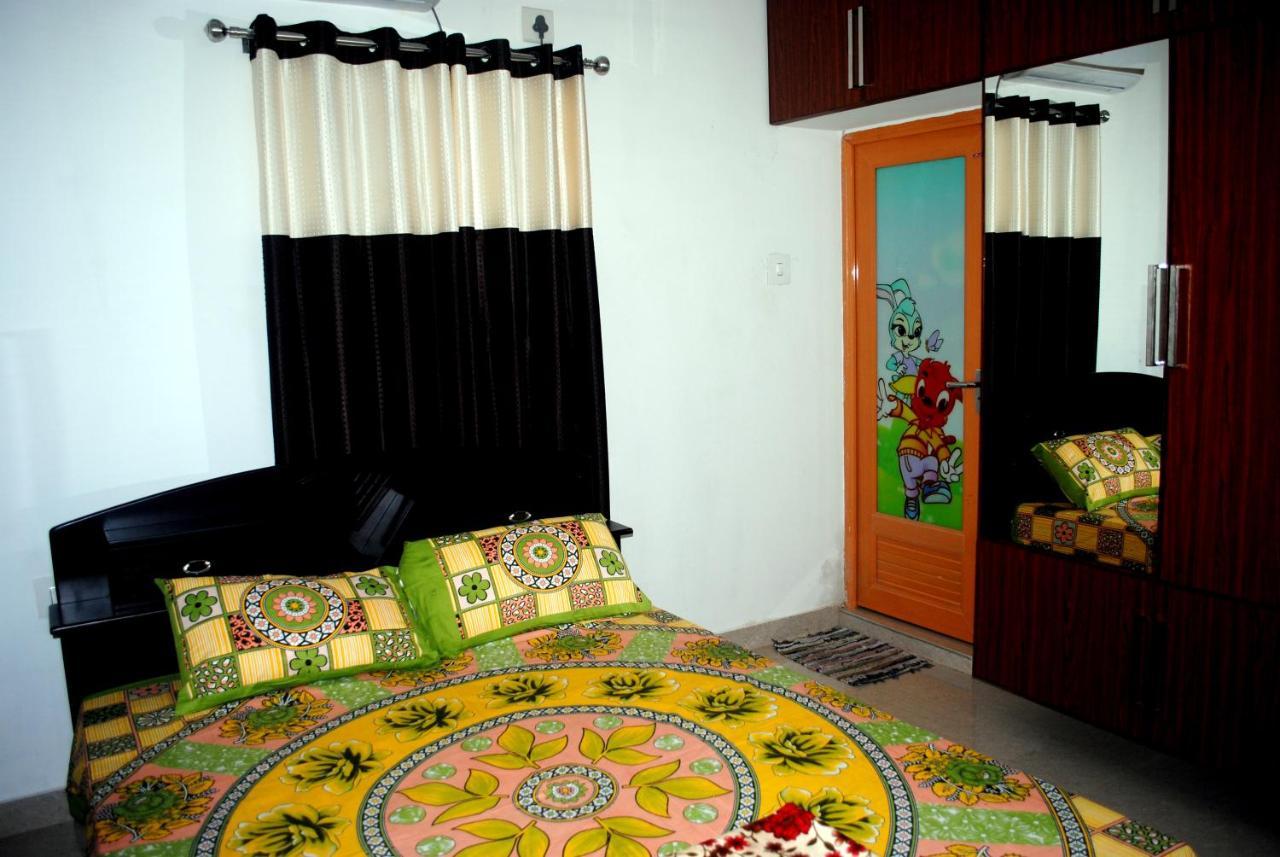 Nice Villa Irimbranallur Exterior photo